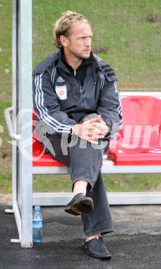 Fussball. Regionalliga. SV Spittal gegen Red Bull Juniors Salzburg.  Trainer Michael Streiter (Salzburg). Spittal, am 14.8.2007.
Foto: Kuess
---
pressefotos, pressefotografie, kuess, qs, qspictures, sport, bild, bilder, bilddatenbank