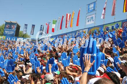 Beachvolleyball. Grand Slam, Fans. Klagenfurt, 5.8.2007
Foto: Kuess
---
pressefotos, pressefotografie, kuess, qs, qspictures, sport, bild, bilder, bilddatenbank