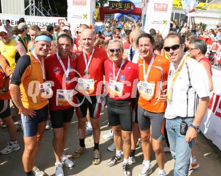 Laufen. Kaernten laeuft. Halbmarathon. Von Velden nach Klagenfurt. Zieleinlauf. Christian Scheider, Joerg Haider, Walter Ealzl, Klaus Pekarek, Seppi Pucher, Michi Kummerer. Klagenfurt, am 19.8.2007.
Foto: Kuess
---
pressefotos, pressefotografie, kuess, qs, qspictures, sport, bild, bilder, bilddatenbank