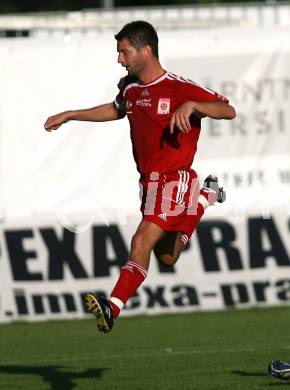 Fussball. Red Zac. FC Kaernten gegen FK Austria Magna Amateure. Nenad Bjelica (FCK). Klagenfurt, am 25.8.2007.
Foto: Kuess
---
pressefotos, pressefotografie, kuess, qs, qspictures, sport, bild, bilder, bilddatenbank