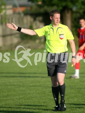 Fussball Regionalliga. SAK gegen Spittal. Schiedsrichter Michael Steinlechner. Klagenfurt, am 25.8.2007.
Foto: Kuess 
---
pressefotos, pressefotografie, kuess, qs, qspictures, sport, bild, bilder, bilddatenbank