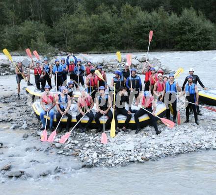 Eishockey. Teambuilding KAC. Rafting. Ainet, am 26.8.2007.
Foto: Kuess
---
pressefotos, pressefotografie, kuess, qs, qspictures, sport, bild, bilder, bilddatenbank