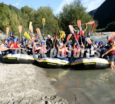 Eishockey. Teambuilding KAC. Rafting. Ainet, am 26.8.2007.
Foto: Kuess
---
pressefotos, pressefotografie, kuess, qs, qspictures, sport, bild, bilder, bilddatenbank