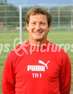 Fussball Kaerntner Liga. SK St. Andrae/WAC. Trainer Peter Kienleitner. St. Andrae, am 25.8.2007.
Foto: Kuess
---
pressefotos, pressefotografie, kuess, qs, qspictures, sport, bild, bilder, bilddatenbank