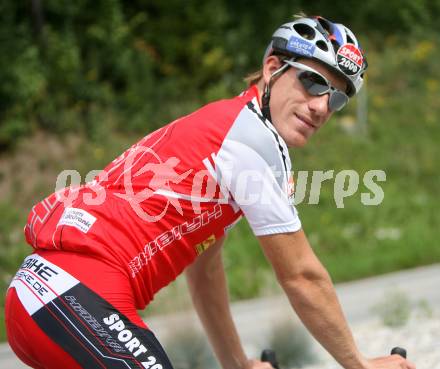 Radfahren. Extremradsport. Le Tour Ultime. Tour de France. Valentin Zeller (Oesterreich). Klopein, am 25.8.2007.
Foto: Kuess
---
pressefotos, pressefotografie, kuess, qs, qspictures, sport, bild, bilder, bilddatenbank