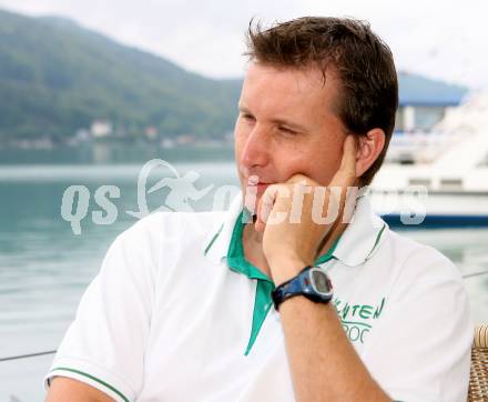 Fussball. Euro 2008. Joerg Schretter. Euro 2008 Koordinator. Klagenfurt, am 18.8.2007.
Foto: Kuess
---
pressefotos, pressefotografie, kuess, qs, qspictures, sport, bild, bilder, bilddatenbank