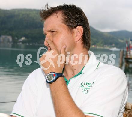 Fussball. Euro 2008. Joerg Schretter. Euro 2008 Koordinator. Klagenfurt, am 18.8.2007.
Foto: Kuess
---
pressefotos, pressefotografie, kuess, qs, qspictures, sport, bild, bilder, bilddatenbank