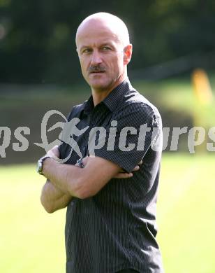 Fussball Unterliga West. Treffen gegen Dellach/Gail. Trainer Spitzer (Treffen). Treffen, am 1.9.2007.
Foto: Kuess 
---
pressefotos, pressefotografie, kuess, qs, qspictures, sport, bild, bilder, bilddatenbank