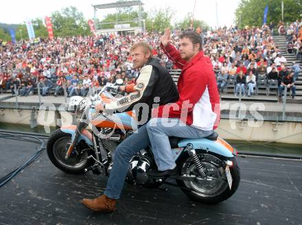 Eishockey. Mannschaftspraesentation KAC. Ben Thomson. Seebuehne. Klagenfurt, am 31.8.2007.
Foto: Kuess
---
pressefotos, pressefotografie, kuess, qs, qspictures, sport, bild, bilder, bilddatenbank