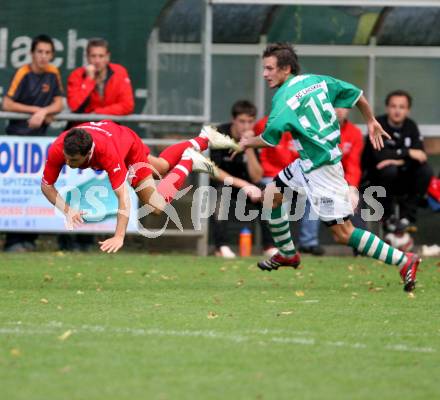 Fussball Kaerntner Liga. Landskron gegen Lendorf. Gypser Gernot (Landskron), Daniel Hofer (Lendorf). Landskron, am 1.9.2007.
Foto: Kuess 
---
pressefotos, pressefotografie, kuess, qs, qspictures, sport, bild, bilder, bilddatenbank