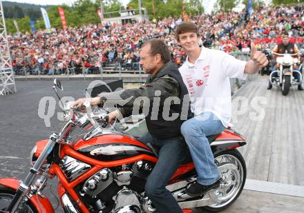 Eishockey. Mannschaftspraesentation KAC. Paul Schellander. Klagenfurt, am 31.8.2007.
Foto: Kuess
---
pressefotos, pressefotografie, kuess, qs, qspictures, sport, bild, bilder, bilddatenbank