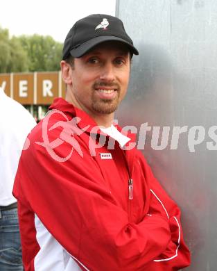 Eishockey. Mannschaftspraesentation KAC. Andrew Schneider. Klagenfurt, am 31.8.2007.
Foto: Kuess
---
pressefotos, pressefotografie, kuess, qs, qspictures, sport, bild, bilder, bilddatenbank