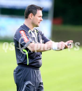 Fussball Unterliga West. Treffen gegen Dellach/Gail. Schiedsrichter Uwe Maier. Treffen, am 1.9.2007.
Foto: Kuess 
---
pressefotos, pressefotografie, kuess, qs, qspictures, sport, bild, bilder, bilddatenbank