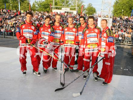 Eishockey. Mannschaftspraesentation KAC. Johannes Reichel, Franz Wilfan, Johannes Kirisits, Christoph Ibounig, Norris, Kirk Furey, Jeremy Rebek. Klagenfurt, am 31.8.2007.

Foto: Kuess
---
pressefotos, pressefotografie, kuess, qs, qspictures, sport, bild, bilder, bilddatenbank