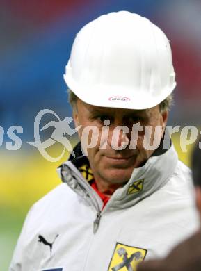 Fussball. Laenderspiel Oesterreich gegen Japan. Trainingslager Nationalteam Oesterreich. Abschlusstraining Stadion Klagenfurt. Trainer Josef Hickersberger. Klagenfurt, am 6.9.2007.
Foto: Kuess
---
pressefotos, pressefotografie, kuess, qs, qspictures, sport, bild, bilder, bilddatenbank