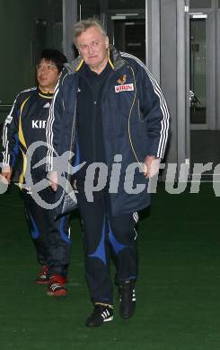 Fussball. Laenderspiel Oesterreich gegen Japan. Trainingslager Nationalteam Japan. Abschlusstraining Nationalteam Japan im Stadion Klagenfurt. Trainer Ivica Osim. Klagenfurt, am 6.9.2007.
Foto: Kuess
---
pressefotos, pressefotografie, kuess, qs, qspictures, sport, bild, bilder, bilddatenbank