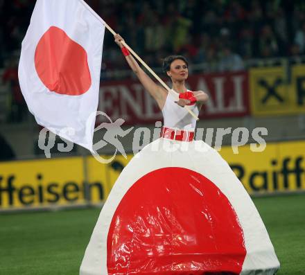 Fussball. Laenderspiel Oesterreich gegen Japan. Stadioneroeffnung.  Japanische Fahne. Klagenfurt, am 7.9.2007.
Foto: Kuess
---
pressefotos, pressefotografie, kuess, qs, qspictures, sport, bild, bilder, bilddatenbank