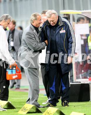 Fussball. Laenderspiel Oesterreich gegen Japan. Trainer Josef Hickersberger (Oesterreich), Trainer Ivica Osim (Japan).  Klagenfurt, am 7.9.2007.
Foto: Kuess
---
pressefotos, pressefotografie, kuess, qs, qspictures, sport, bild, bilder, bilddatenbank