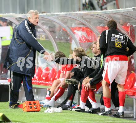 Fussball. Laenderspiel Oesterreich gegen Japan.  Trainer Ivica Osim (Japan) bei der oesterreichischen Spielerbank.  Klagenfurt, am 7.9.2007.
Foto: Kuess
---
pressefotos, pressefotografie, kuess, qs, qspictures, sport, bild, bilder, bilddatenbank