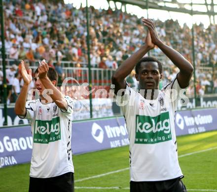 Fussball Bundesliga. SK Austria Kelag Kaernten gegen FK Austria Magna. Jubel Austria Kaernten. Sandro Zakany, Thierry Fidjeu Tazemeta. Klagenfurt, am 15.9.2007.
Foto: Kuess
---
pressefotos, pressefotografie, kuess, qs, qspictures, sport, bild, bilder, bilddatenbank