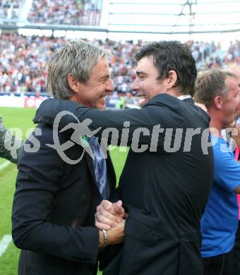 Fussball Bundesliga. SK Austria Kelag Kaernten gegen FK Austria Magna. Jubel Trainer Walter Schachner und Mario Canori (Austria Kaernten). Klagenfurt, am 15.9.2007.
Foto: Kuess
---
pressefotos, pressefotografie, kuess, qs, qspictures, sport, bild, bilder, bilddatenbank