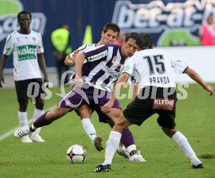 Fussball Bundesliga. SK Austria Kelag Kaernten gegen FK Austria Magna. Thierry Fidjeu Tazemeta, Sandro Zakany, Christian Prawda (Austria Kaernten), Milenko Acimovic (Austria Magna). Klagenfurt, am 15.9.2007.
Foto: Kuess
---
pressefotos, pressefotografie, kuess, qs, qspictures, sport, bild, bilder, bilddatenbank