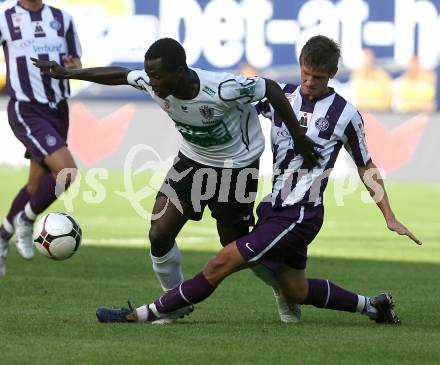 Fussball Bundesliga. SK Austria Kelag Kaernten gegen FK Austria Magna. Thierry Fidjeu Tazemeta (Austria Kaernten), Franz Schiemer (Austria Magna). Klagenfurt, am 15.9.2007.
Foto: Kuess
---
pressefotos, pressefotografie, kuess, qs, qspictures, sport, bild, bilder, bilddatenbank