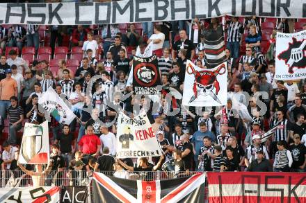 Fussball Bundesliga. SK Austria Kaernten gegen LASK Linz. Linzer Fans. Hypo Group Arena. Klagenfurt, am 22.9.2007.
Foto: Kuess 
---
pressefotos, pressefotografie, kuess, qs, qspictures, sport, bild, bilder, bilddatenbank