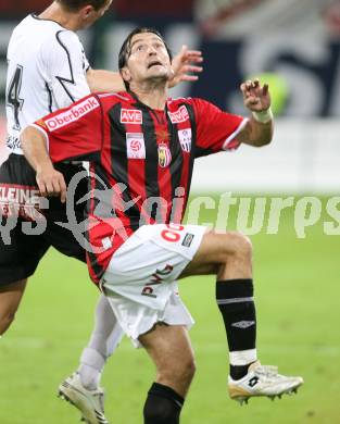 Fussball Bundesliga. SK Austria Kaernten gegen LASK Linz. Almedin Hota (LASK). Hypo Group Arena. Klagenfurt, am 22.9.2007.
Foto: Kuess 
---
pressefotos, pressefotografie, kuess, qs, qspictures, sport, bild, bilder, bilddatenbank