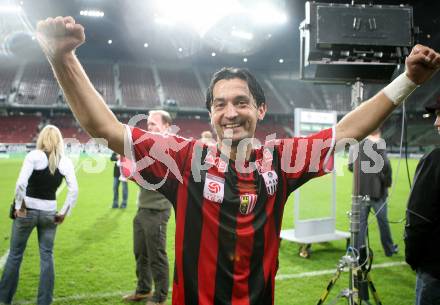 Fussball Bundesliga. SK Austria Kaernten gegen LASK Linz. Jubel. Almedin Hota (LASK). Hypo Group Arena. Klagenfurt, am 22.9.2007.
Foto: Kuess 
---
pressefotos, pressefotografie, kuess, qs, qspictures, sport, bild, bilder, bilddatenbank