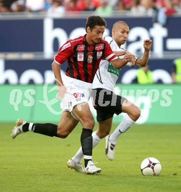 Fussball Bundesliga. SK Austria Kaernten gegen LASK Linz. Patrick Wolf (Kaernten), Ivica Vastic (LASK). Hypo Group Arena. Klagenfurt, am 22.9.2007.
Foto: Kuess 
---
pressefotos, pressefotografie, kuess, qs, qspictures, sport, bild, bilder, bilddatenbank