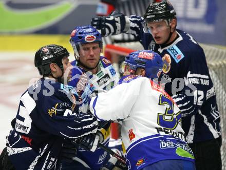 Erste Bank Eishockey Bundesliga. VSV gegen Alba Volan Fetiva. Markus Peintner, Guenther Lanzinger (VSV), Ratislav Ondrejcik, Andras Benk (Alba Volan). Villach, am 27.9.2007.
Foto: Kuess
---
pressefotos, pressefotografie, kuess, qs, qspictures, sport, bild, bilder, bilddatenbank