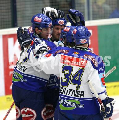 Erste Bank Eishockey Bundesliga. VSV gegen Alba Volan Fetiva. Torjubel (VSV). Villach, am 27.9.2007.
Foto: Kuess
---
pressefotos, pressefotografie, kuess, qs, qspictures, sport, bild, bilder, bilddatenbank