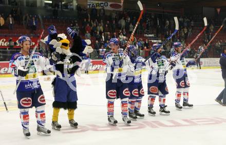 Erste Bank Eishockey Bundesliga. VSV gegen Alba Volan Fetiva. Jubel (VSV). Villach, am 27.9.2007.
Foto: Kuess
---
pressefotos, pressefotografie, kuess, qs, qspictures, sport, bild, bilder, bilddatenbank