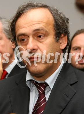 FUSSBALL - EURO 2008, Europameisterschaft, Besichtigung des Woerthersee Stadions. Michel Platini (UEFA). Klagenfurt, 1.10.2007
Foto: Kuess 
---
pressefotos, pressefotografie, kuess, qs, qspictures, sport, bild, bilder, bilddatenbank