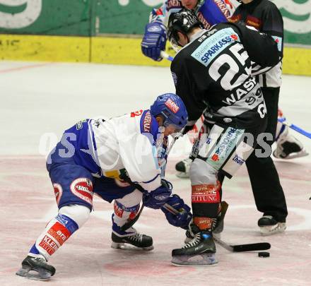 Erste Bank Eishockey Bundesliga. VSV gegen Graz 99ers. Mickey Elick (VSV), Steve Washburn (Graz). Villach, am 30.9.2007.
Foto: Kuess 
---
pressefotos, pressefotografie, kuess, qs, qspictures, sport, bild, bilder, bilddatenbank