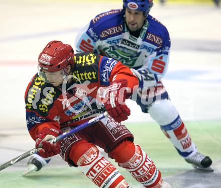 Erste Bank Eishockey Bundesliga. KAC gegen VSV. Benjamin Thomson (KAC), Dany Bousquet (VSV). Klagenfurt, am 4.10.2007.
Foto: Kuess
---
pressefotos, pressefotografie, kuess, qs, qspictures, sport, bild, bilder, bilddatenbank