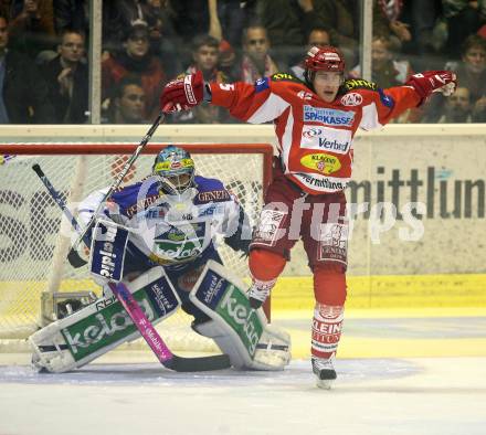 Erste Bank Eishockey Bundesliga. KAC gegen VSV. David Schuller (KAC), Gert Prohaska (VSV). Klagenfurt, am 4.10.2007.
Foto: Kuess
---
pressefotos, pressefotografie, kuess, qs, qspictures, sport, bild, bilder, bilddatenbank