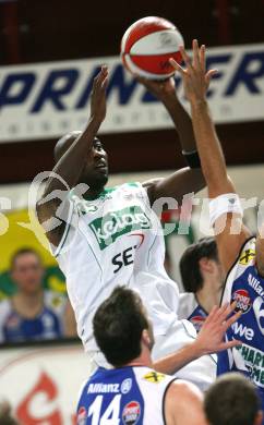 Basketball Bundesliga. Woerthersee Piraten gegen Team Swans Gmunden. Marquis Wright (Piraten). Klagenfurt, am 6.10.2007.
Foto: Kuess
---
pressefotos, pressefotografie, kuess, qs, qspictures, sport, bild, bilder, bilddatenbank