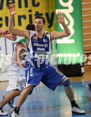 Basketball Bundesliga. Woerthersee Piraten gegen Team Swans Gmunden. Andreas Helmigk (Gmunden). Klagenfurt, am 6.10.2007.
Foto: Kuess
---
pressefotos, pressefotografie, kuess, qs, qspictures, sport, bild, bilder, bilddatenbank