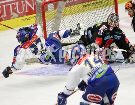 Erste Bank Eishockey Bundesliga. VSV gegen Innsbruck. Wolfgang Kromp (VSV), Seamus Kotyk (Innsbruck). Klagenfurt, am 7.10.2007.
Foto: Kuess 
---
pressefotos, pressefotografie, kuess, qs, qspictures, sport, bild, bilder, bilddatenbank