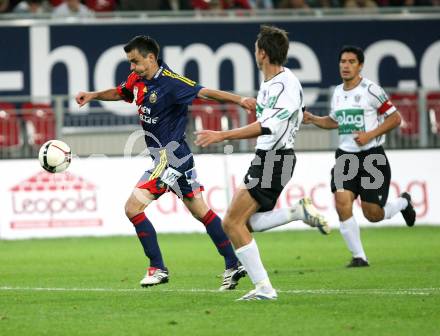 Fussball Bundesliga. SK Austria kaernten gegen Rapid Wien. Wolfgang Bubenik, Carlos Chaile (Kaernten), Mario Bazina (Rapid). Klagenfurt, am 7.10.2007.
Foto: Kuess
---
pressefotos, pressefotografie, kuess, qs, qspictures, sport, bild, bilder, bilddatenbank