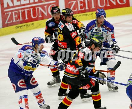 Erste Bank Eishockey Bundesliga. VSV gegen Vienna Capitals. Dany Bousquet, Marc Brown (VSV), Darcy Werenka, Sean Selmser (Caps). Villach, am 9.10.2007.
Foto: Kuess 
---
pressefotos, pressefotografie, kuess, qs, qspictures, sport, bild, bilder, bilddatenbank