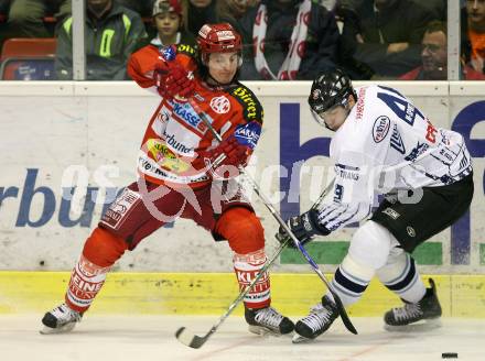 Erste Bank Eishockey Bundesliga. KAC gegen Alba Volan. Dave Schuller (KAC), Tamas Groeschl (Alba Volan) . Klagenfurt, am 9.10.2007.
Foto: Kuess
---
pressefotos, pressefotografie, kuess, qs, qspictures, sport, bild, bilder, bilddatenbank