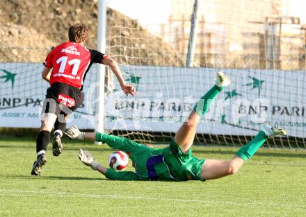 Fussball Regionalliga Mitte. SAK gegen WAC-St. Andrae.  Alexander Kofler (SAK), Stefan Korepp (St. Andrae).  Klagenfurt, 13.10.2007
Foto: Kuess
---
pressefotos, pressefotografie, kuess, qs, qspictures, sport, bild, bilder, bilddatenbank