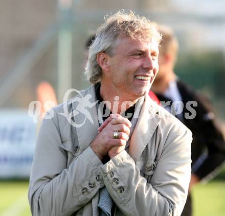 Fussball Regionalliga Mitte. SAK gegen WAC-St. Andrae.  Trainer Peter Hrstic (St. Andrae).  Klagenfurt, 13.10.2007
Foto: Kuess
---
pressefotos, pressefotografie, kuess, qs, qspictures, sport, bild, bilder, bilddatenbank