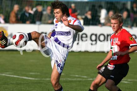 Fussball Regionalliga Mitte. SAK gegen WAC-St. Andrae.  Edmir Edo Adilovic (SAK), Christian Weber (St. Andrae).  Klagenfurt, 13.10.2007
Foto: Kuess
---
pressefotos, pressefotografie, kuess, qs, qspictures, sport, bild, bilder, bilddatenbank