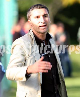 Fussball Regionalliga Mitte. SAK gegen WAC-St. Andrae. Trainer Goran Lucic (SAK). Klagenfurt, 13.10.2007
Foto: Kuess
---
pressefotos, pressefotografie, kuess, qs, qspictures, sport, bild, bilder, bilddatenbank