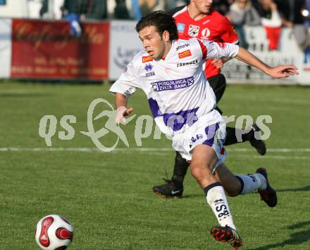 Fussball Regionalliga Mitte. SAK gegen WAC-St. Andrae. Edmir Edo Adilovic (SAK). Klagenfurt, 13.10.2007
Foto: Kuess
---
pressefotos, pressefotografie, kuess, qs, qspictures, sport, bild, bilder, bilddatenbank