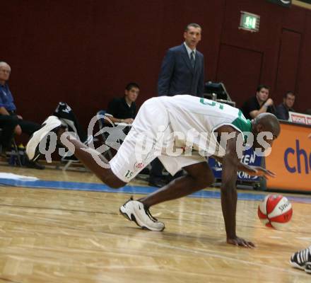 Basketball Bundesliga. Woerthersee Piraten gegen Team Panthers Fuerstenfeld. Marquis Wright (Piraten). Klagenfurt, am 14.10.2007.
Foto: Kuess
---
pressefotos, pressefotografie, kuess, qs, qspictures, sport, bild, bilder, bilddatenbank